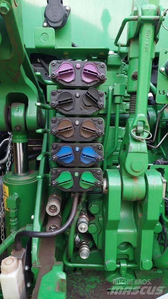 John Deere 8r 340 Трактори