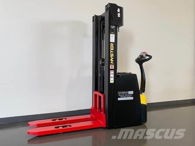 Hyster S1.6IL Колички високоповдигачи с теглич