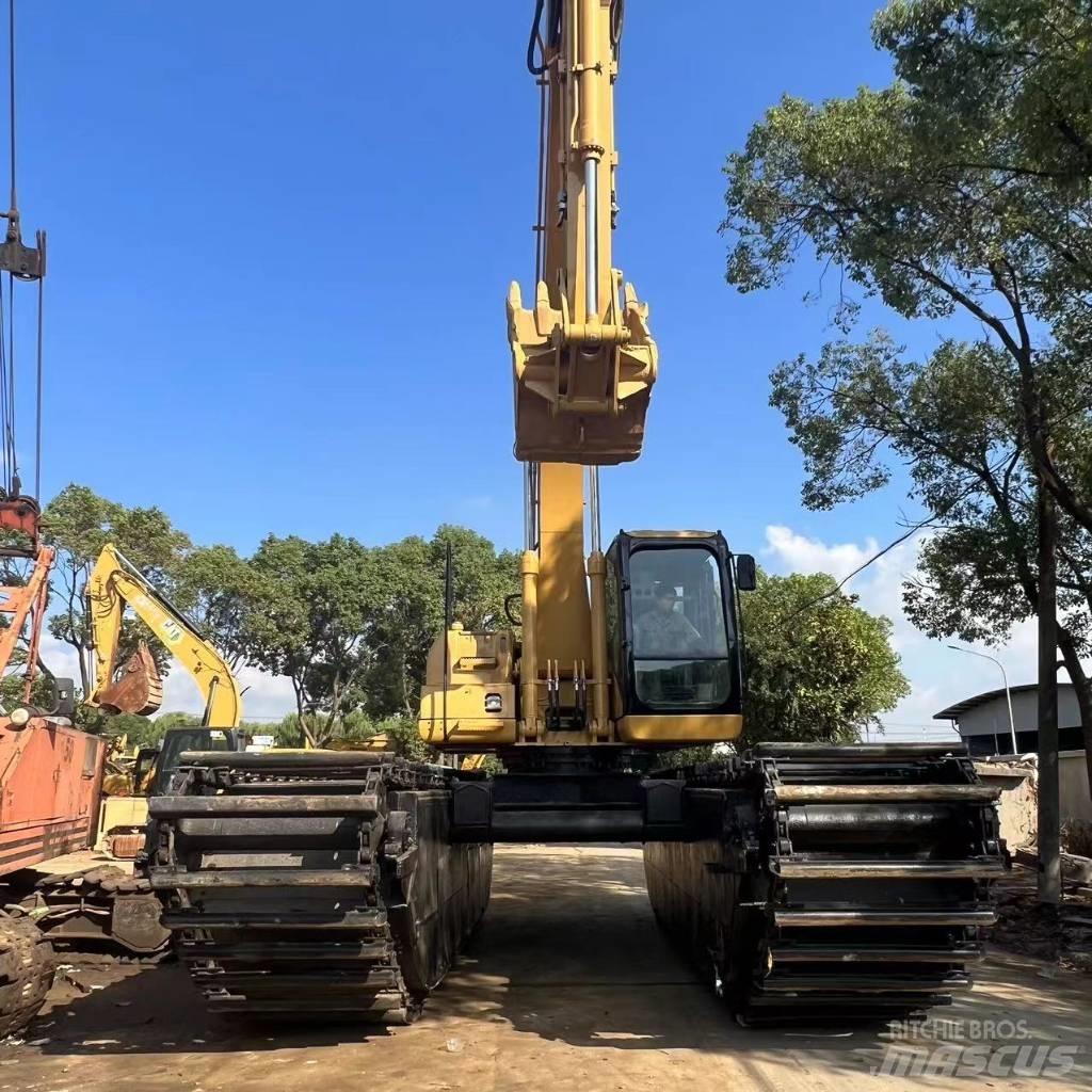 CAT 320 C Багери амфибии