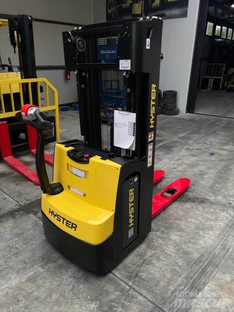 Hyster S 1.2 Колички високоповдигачи с теглич