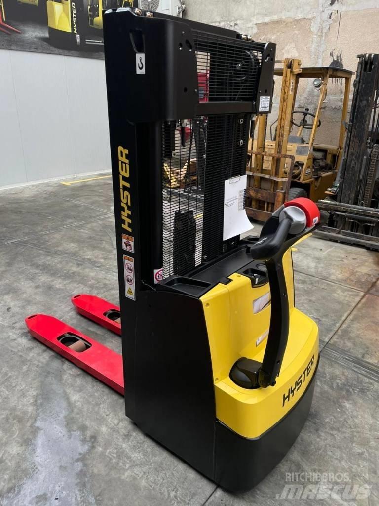 Hyster S 1.2 Колички високоповдигачи с теглич