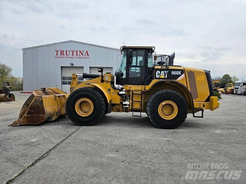 CAT 966K Колесни товарачи