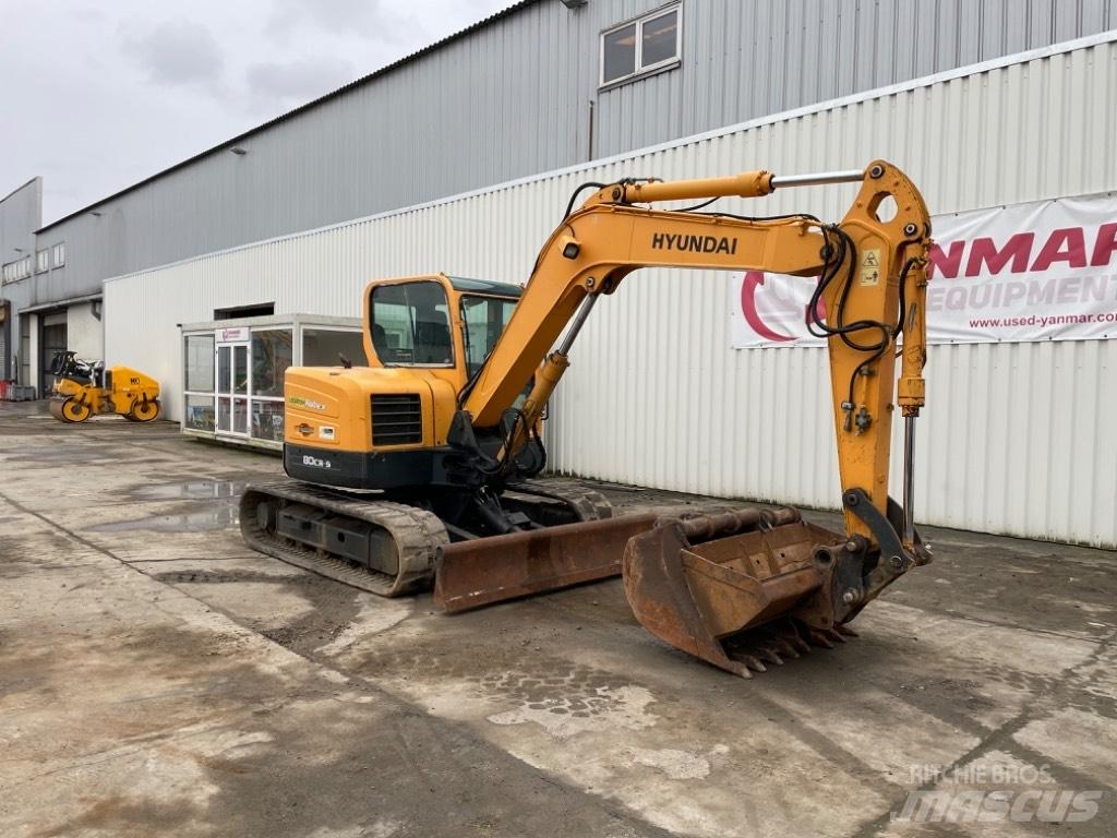 Hyundai R80CR-9 Средни екскаватори 7т - 12т