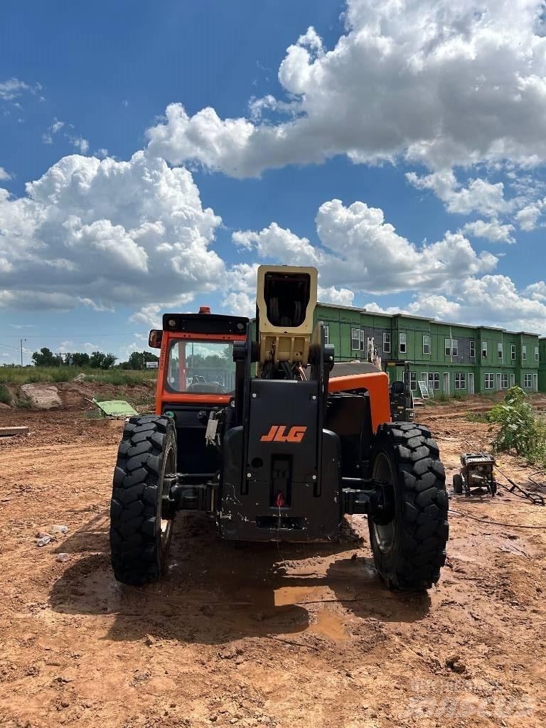 JLG Telehandler Телескопични товарачи