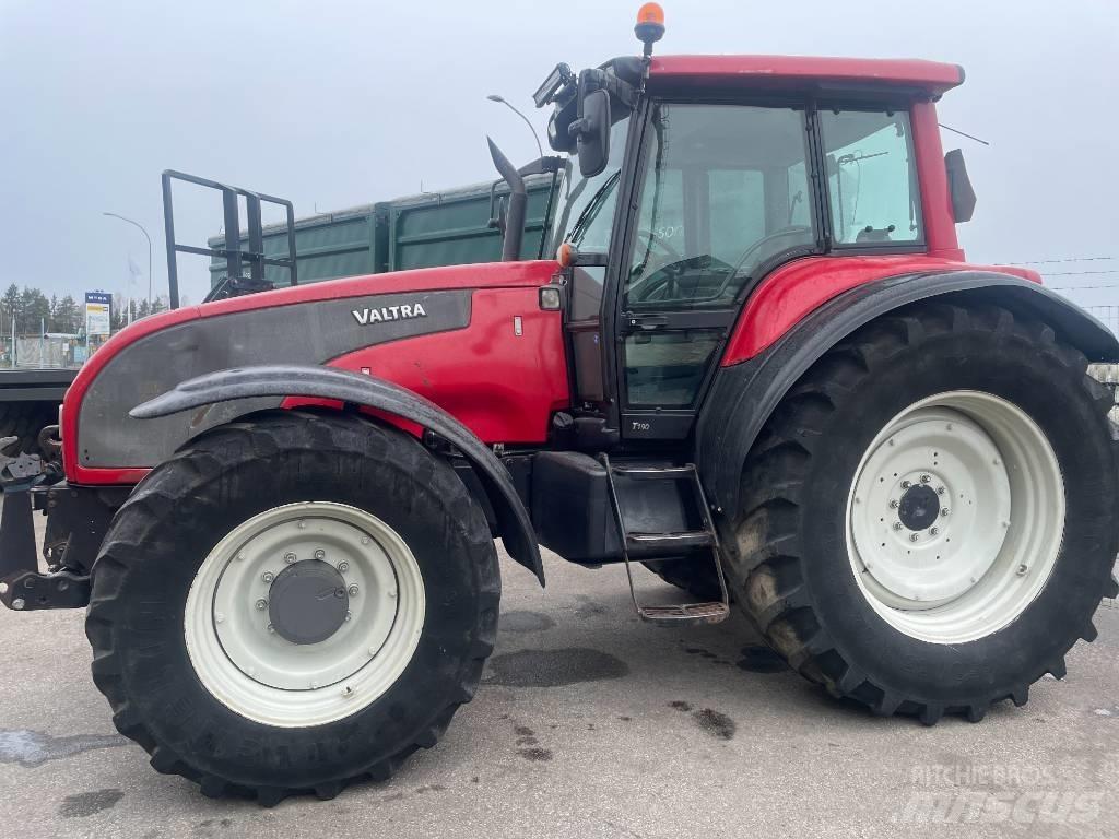 Valtra T 190 Трактори
