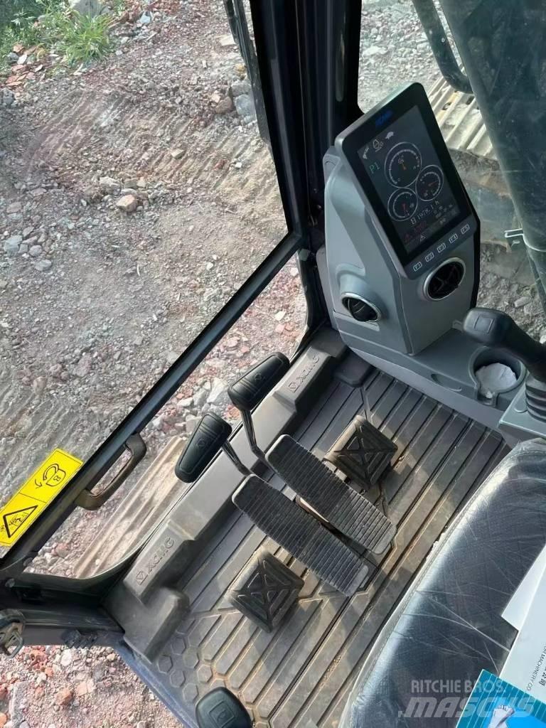 XCMG XE200DA Верижен екскаватор