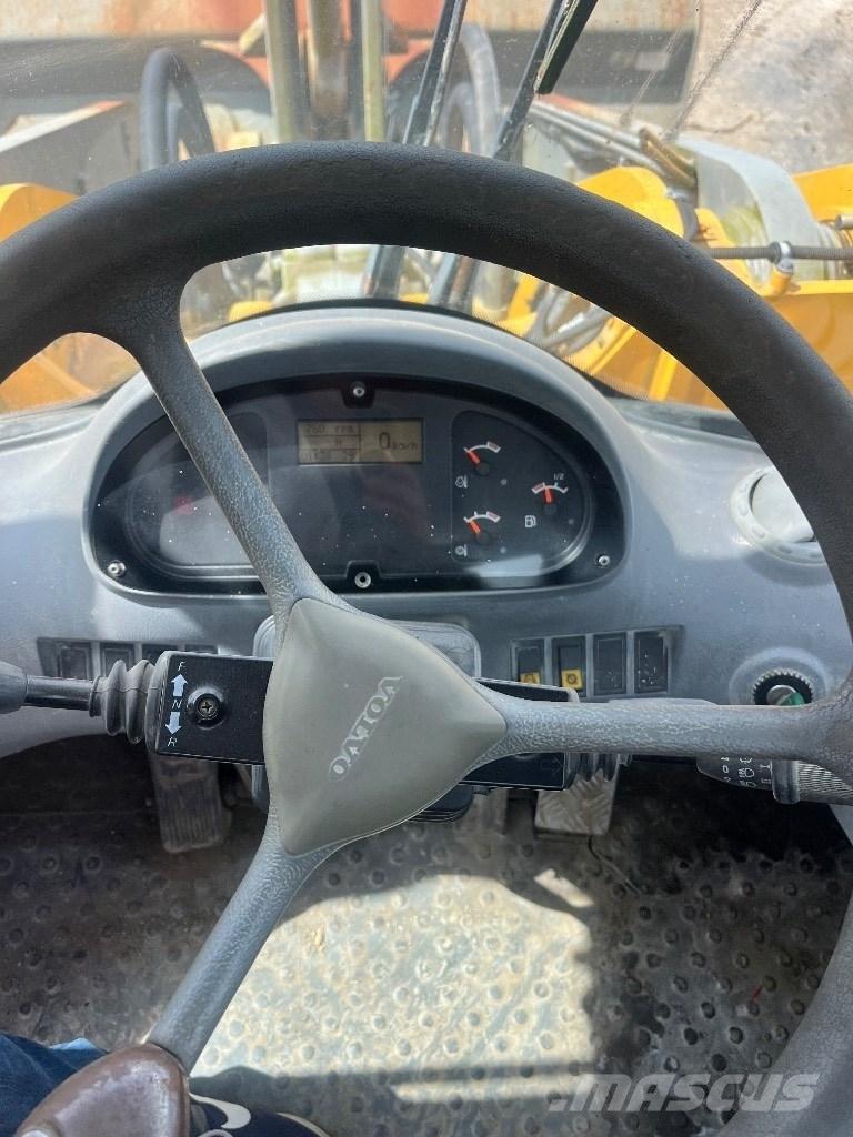 Volvo L 180 E Колесни товарачи