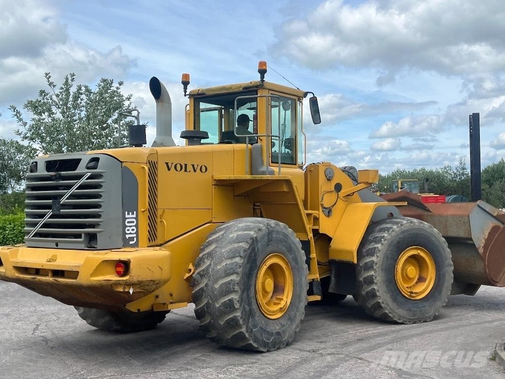 Volvo L 180 E Колесни товарачи