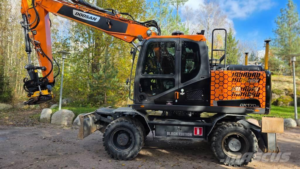 Doosan DX 170 W Колесни екскаватори