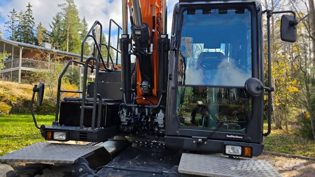 Doosan DX 170 W Колесни екскаватори