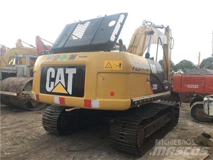 CAT 320 D Верижен екскаватор