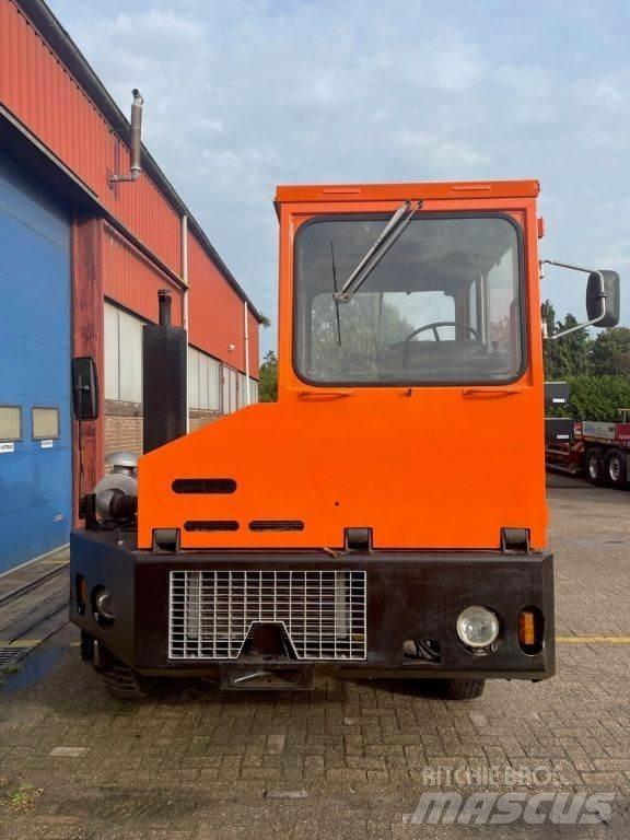 Mafi R25/200V4X2F Терминални трактори