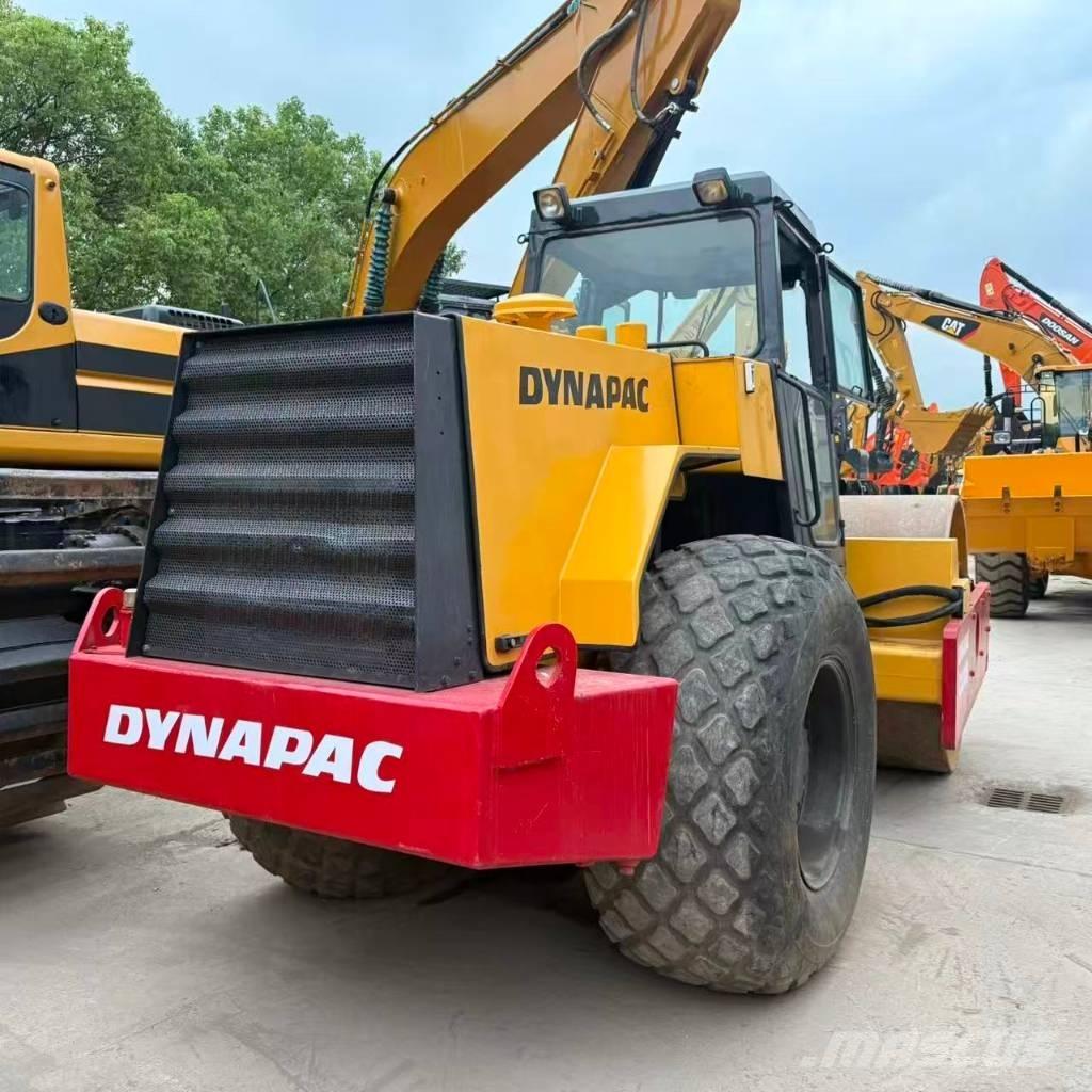 Dynapac CA 30 D Еднобарабанни ролки
