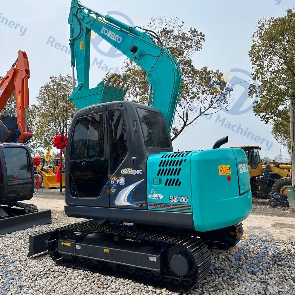 Kobelco SK75 Верижен екскаватор