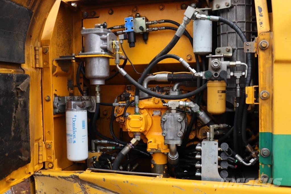 CAT 323 D Верижен екскаватор