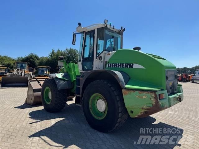 Liebherr L 538 Колесни товарачи