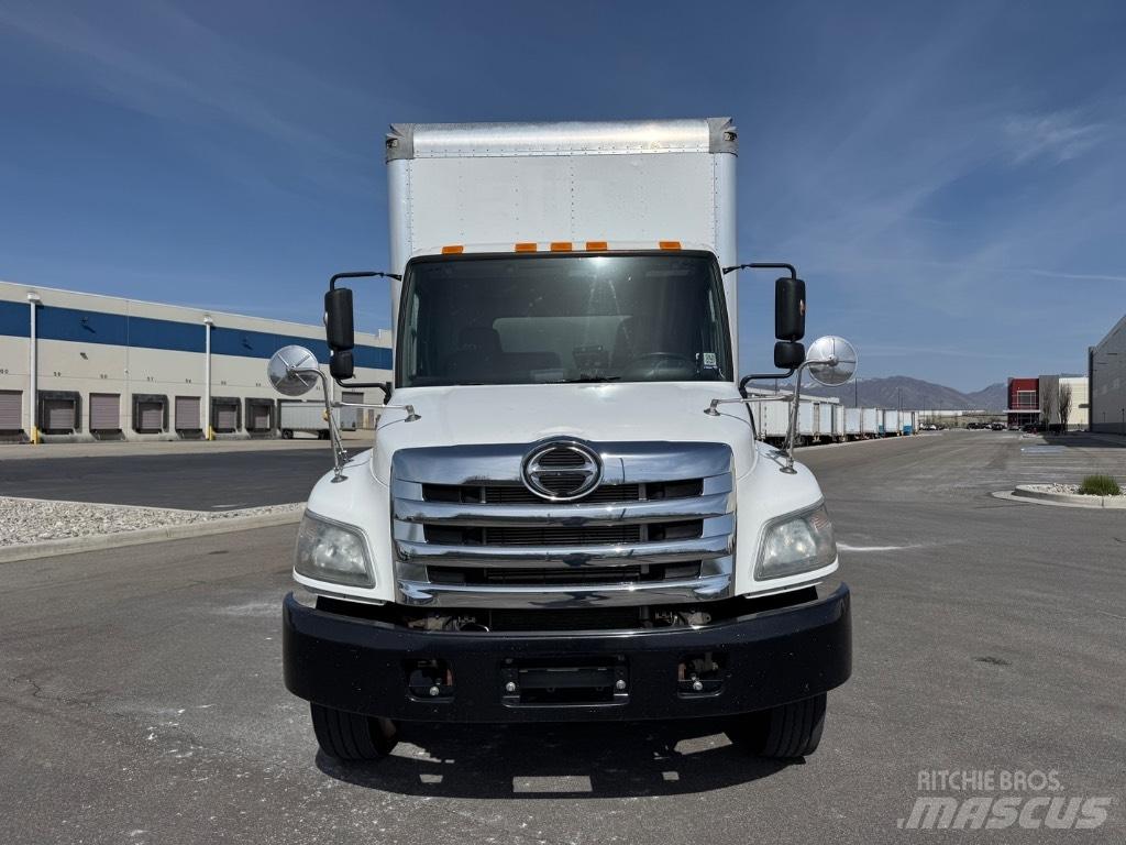 Hino 268 Ванове за доставки
