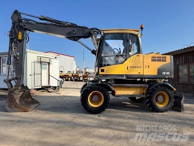 Volvo EW 140 C Колесни екскаватори
