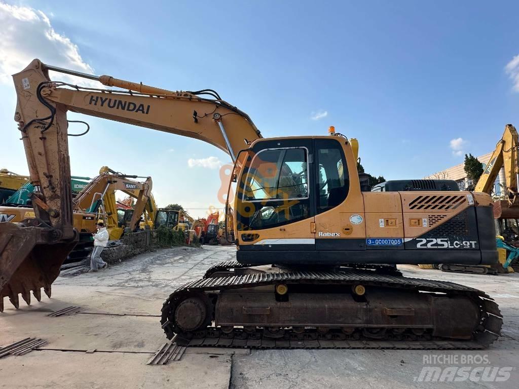 Hyundai 225 Верижен екскаватор
