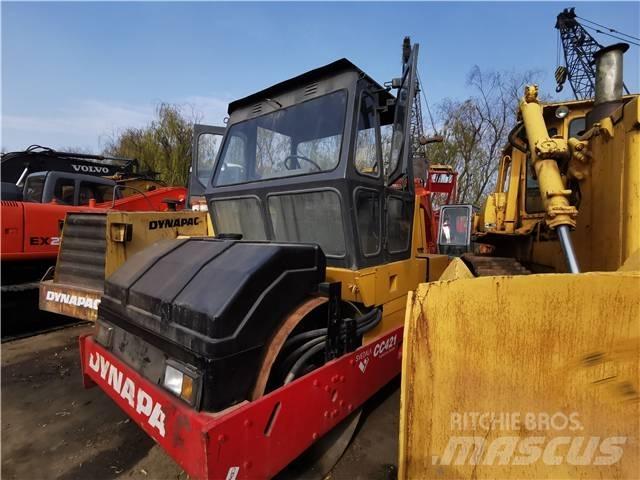 Dynapac CC421 Еднобарабанни ролки

