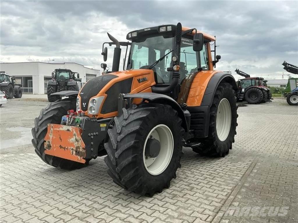Valtra N 163 D Трактори
