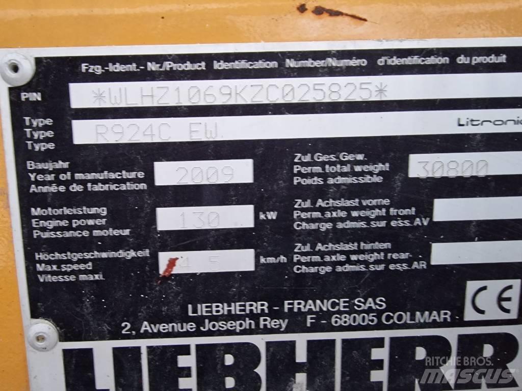 Liebherr R 924 C EW Оператори на отпадъци/индустрия
