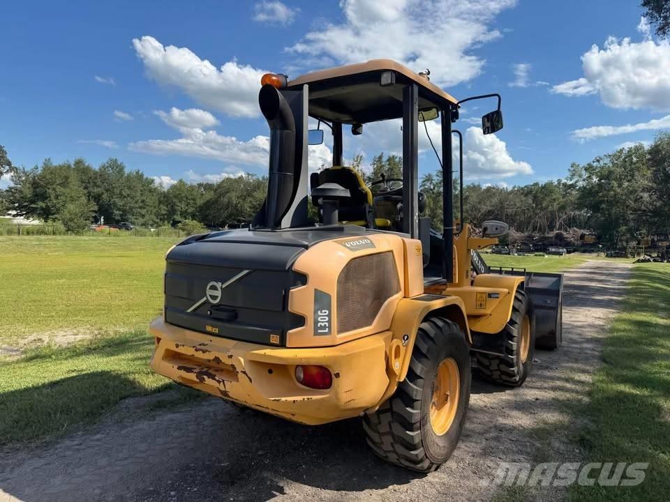 Volvo L 30 G Колесни товарачи