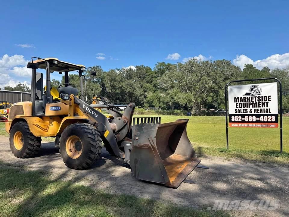 Volvo L 30 G Колесни товарачи
