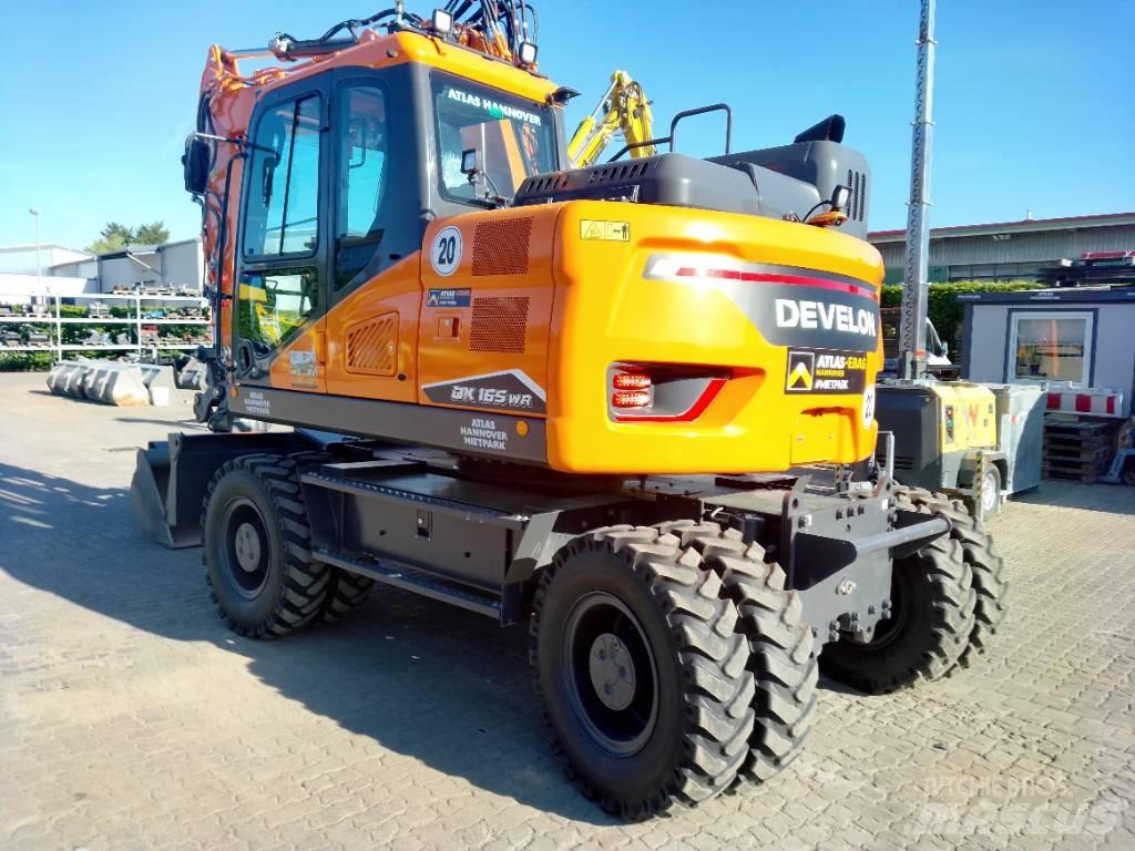 Develon DX 165 WR-7 Колесни екскаватори