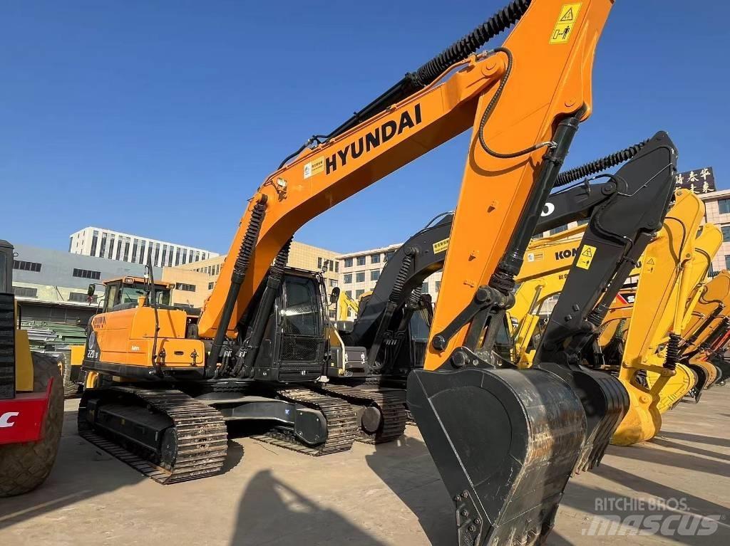 Hyundai 220-9S Средни екскаватори 7т - 12т