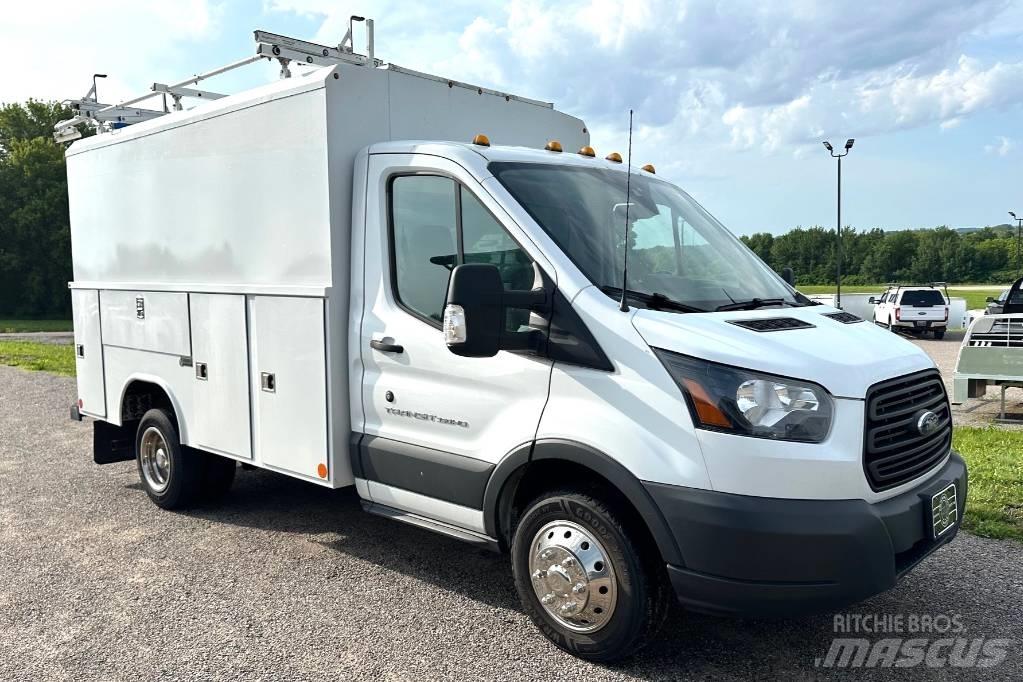 Ford Transit 350 Пикапи