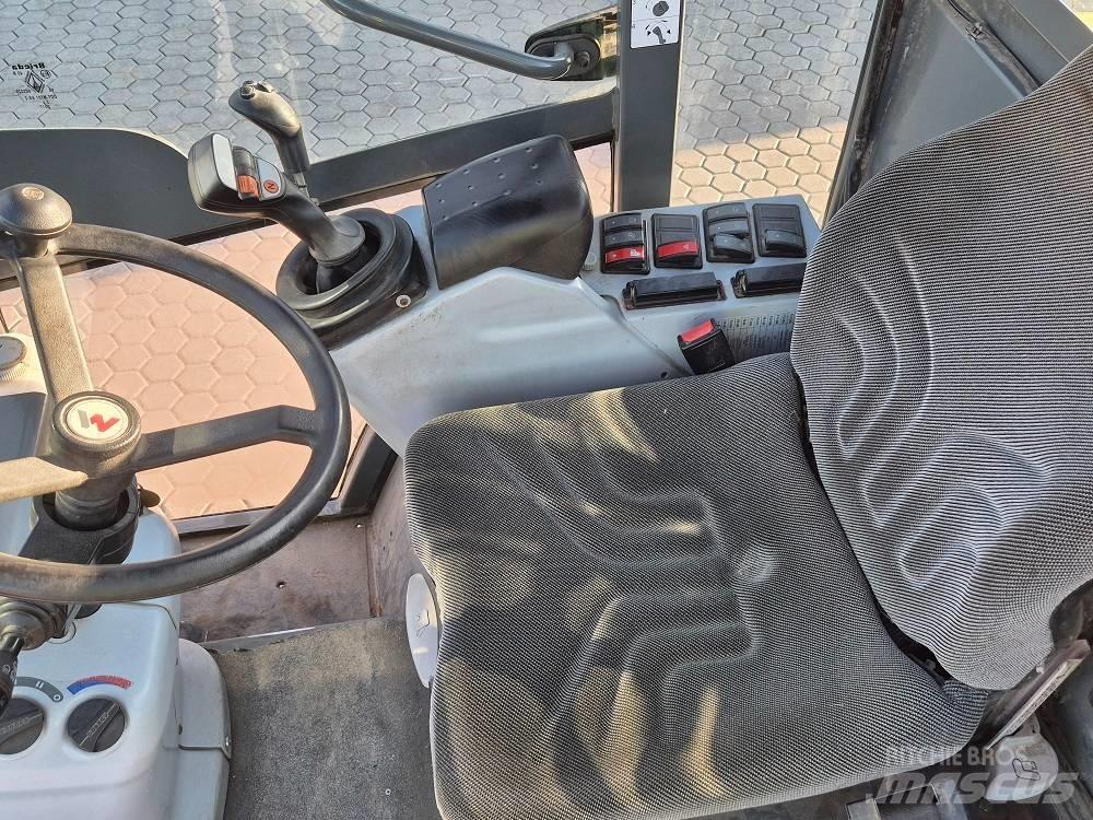 Kramer 350 Колесни товарачи