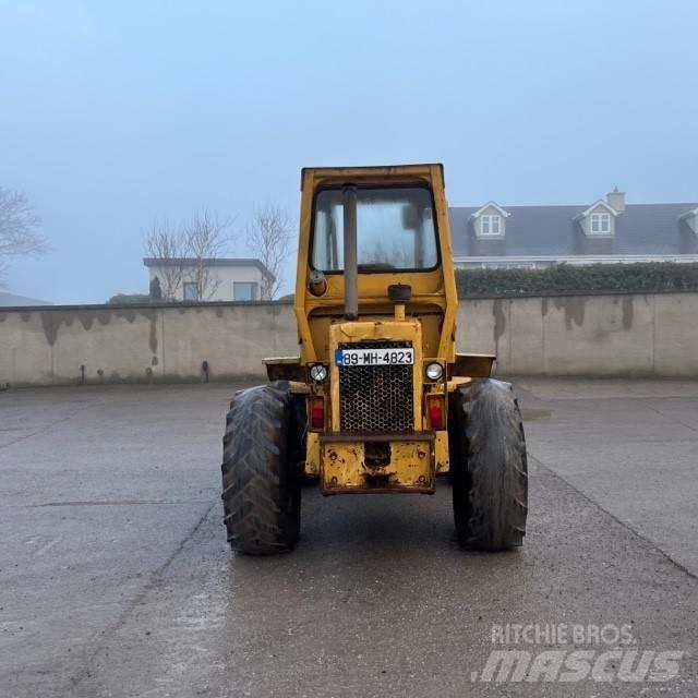 CAT 910 Колесни товарачи