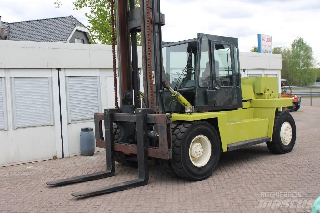Clark DPL 136 Дизелови камиони