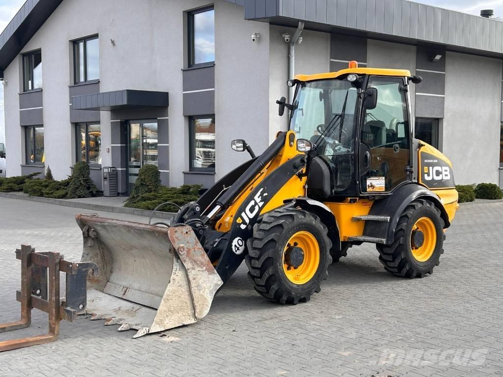 JCB 409 Телескопични товарачи за селското стопанство