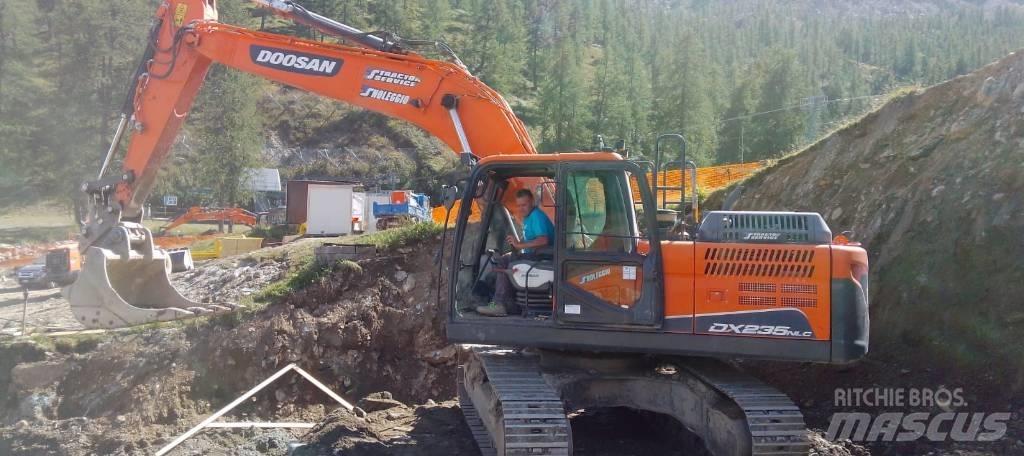 Doosan DX 235 Верижен екскаватор