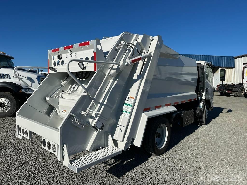 Isuzu NRR Камиони за отпадъци