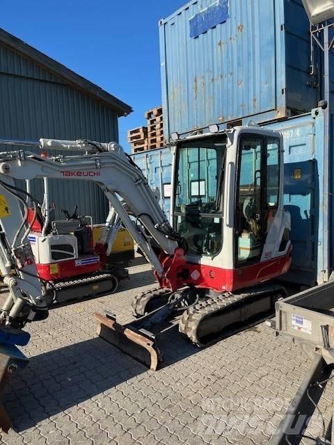 Takeuchi TB 225 Мини екскаватори < 7 т