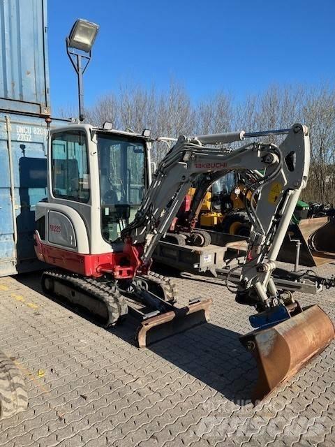 Takeuchi TB 225 Мини екскаватори < 7 т