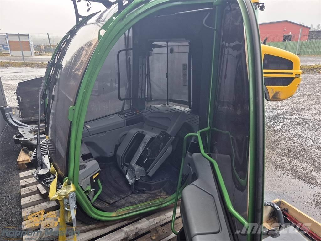 John Deere 1270G Кабина
