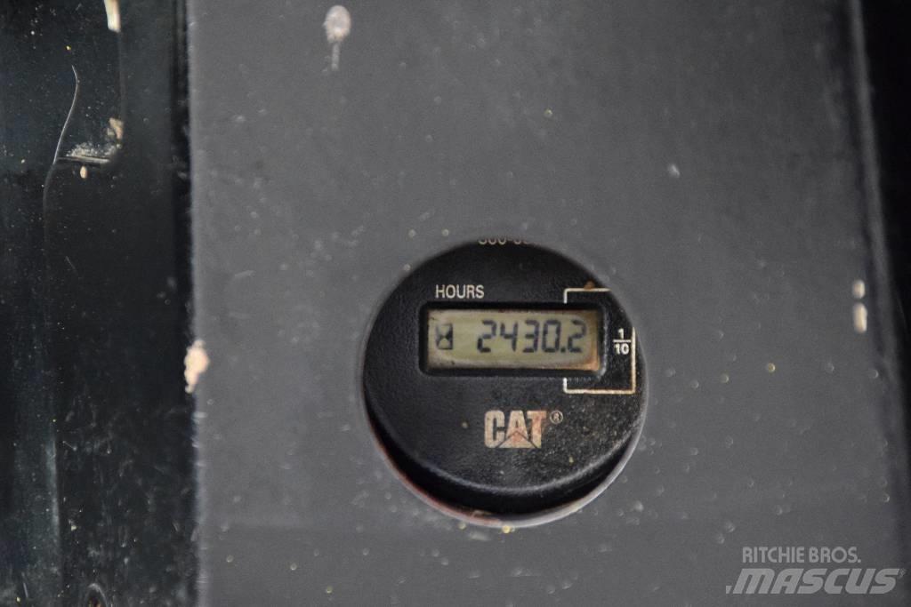 CAT 305E 2CR Мини екскаватори < 7 т