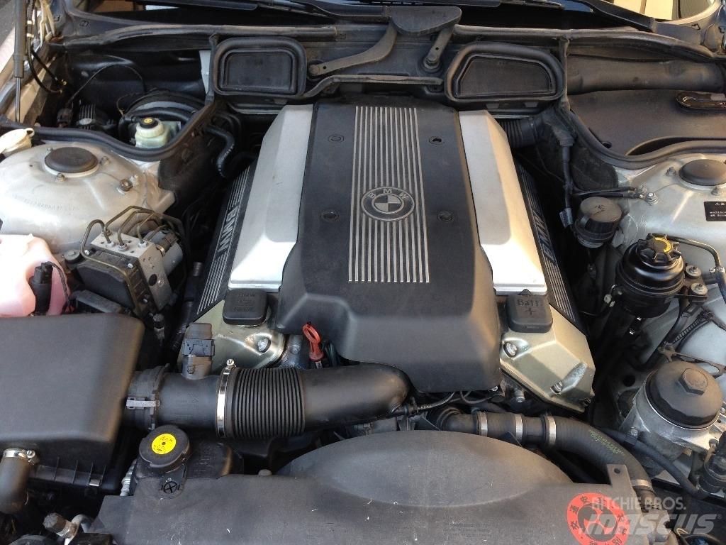 BMW GH-GG35 Коли