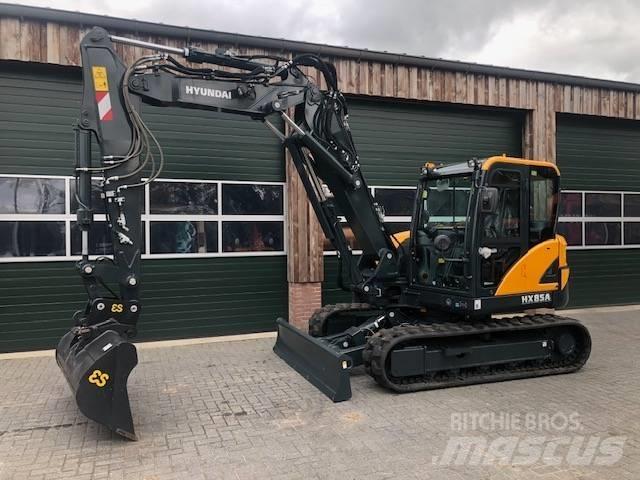 Hyundai HX 85 A Средни екскаватори 7т - 12т