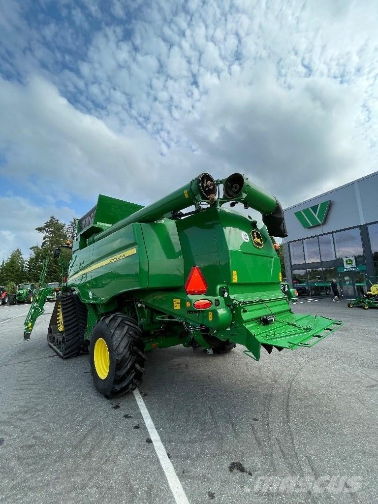 John Deere T670 i Комбайни