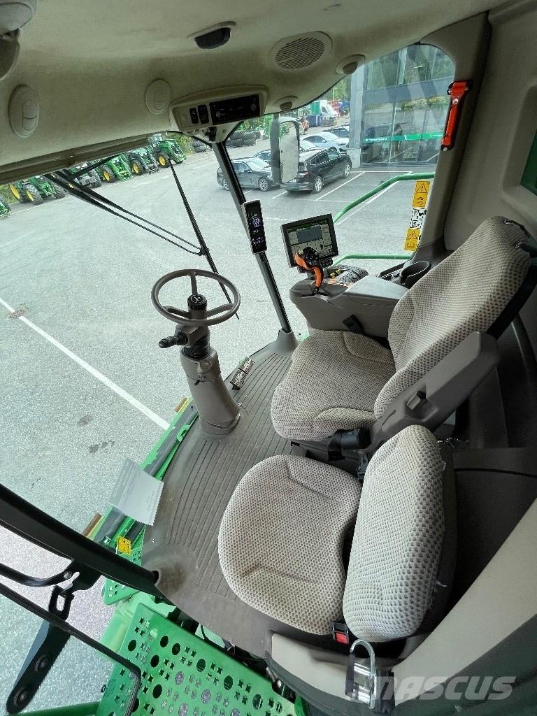 John Deere T670 i Комбайни