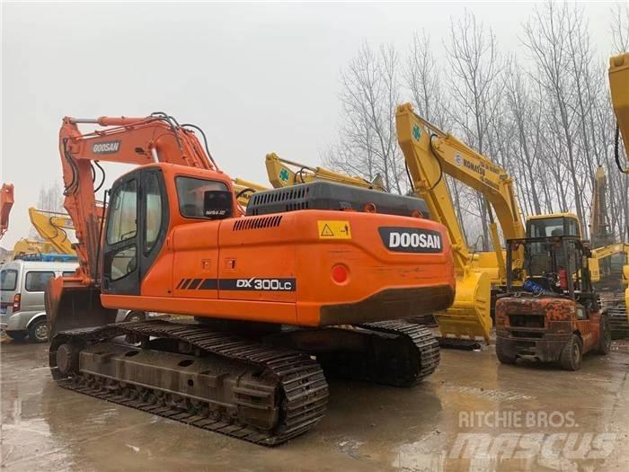 Doosan DX 300 Верижен екскаватор