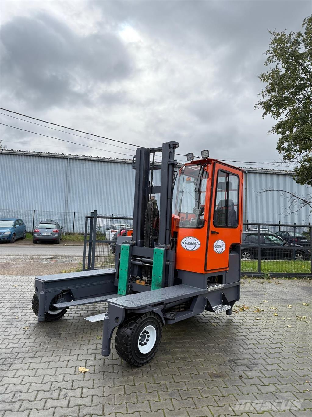 Combilift C5000 XL Повдигач с движение в 4 посоки