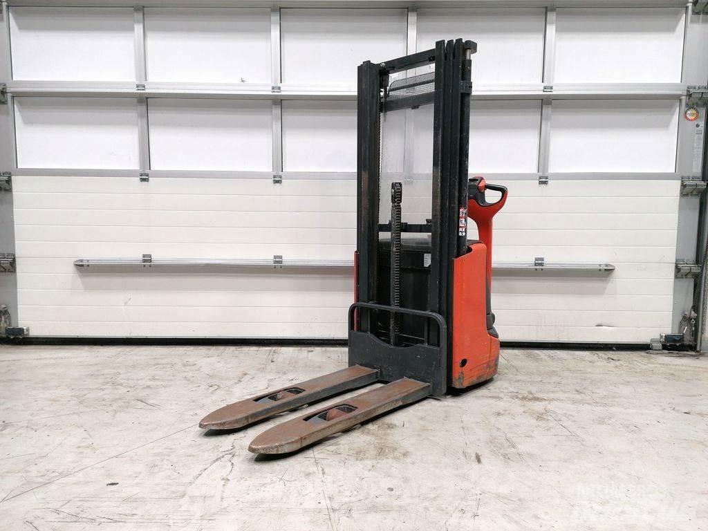Linde L10 Колички високоповдигачи с теглич