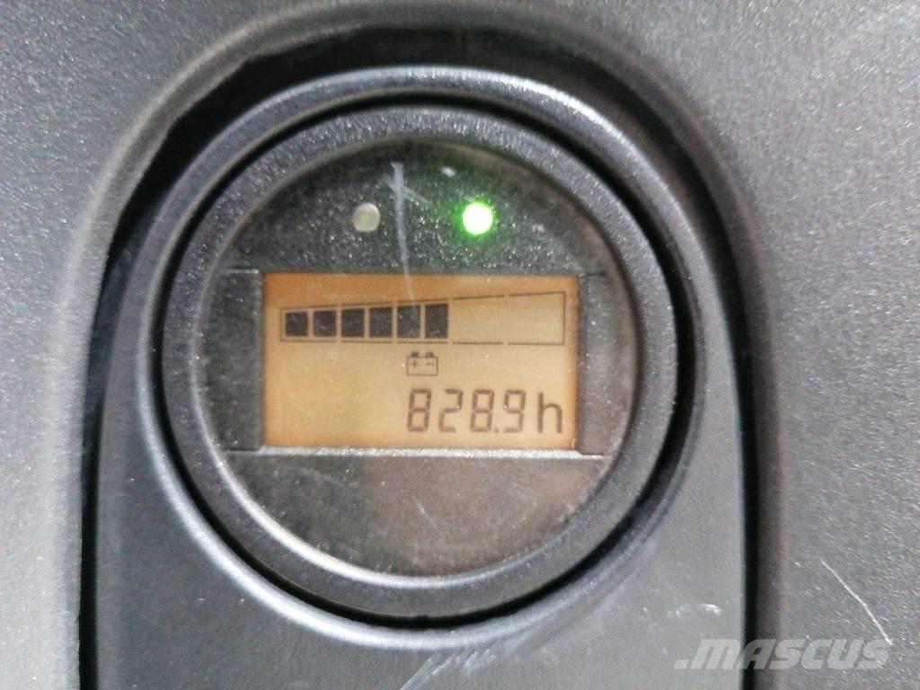 Linde L10 Колички високоповдигачи с теглич
