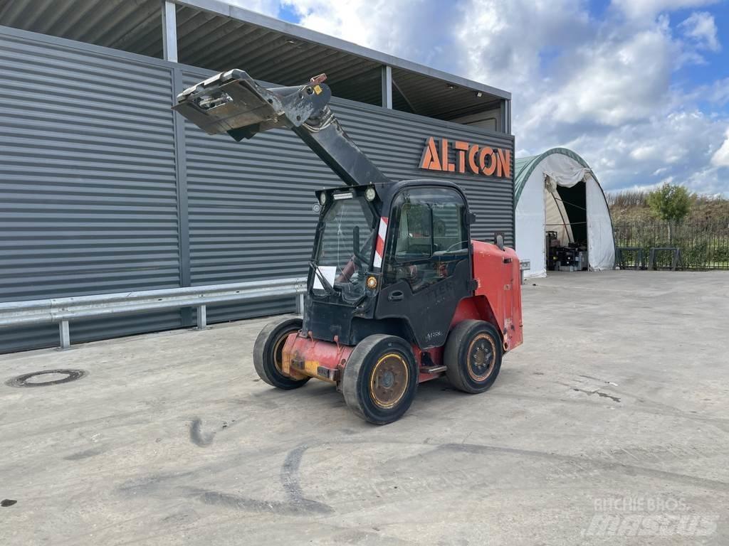JCB R260 Скидери
